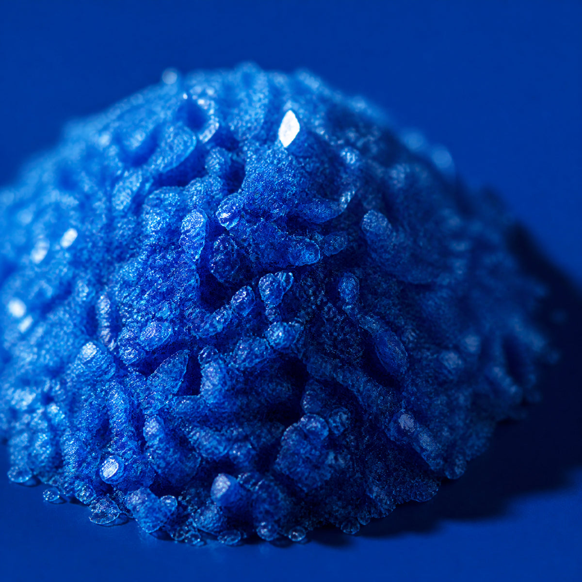 Blue copper-peptide crystals, macro